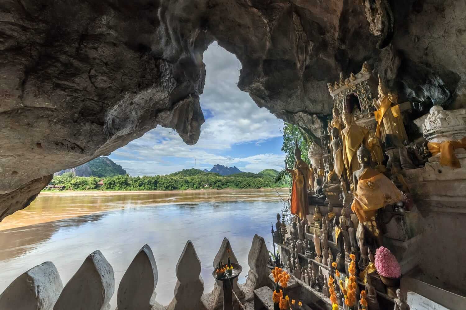 pak_ou_caves_in_luang_prabang.jpg
