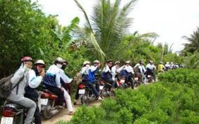 MEKONG DELTA DAY TRIP BY MOTORBIKE