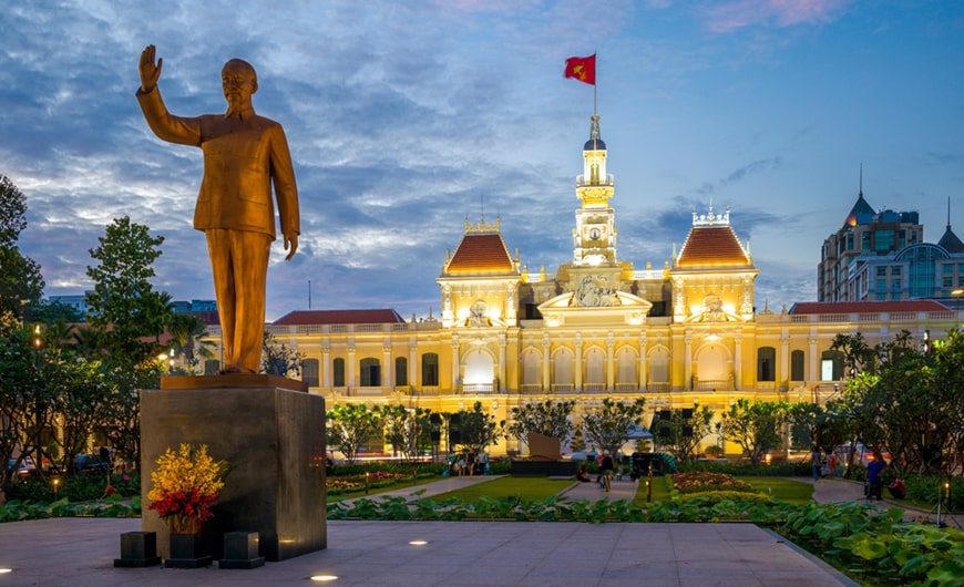 vnza_ho_chi_minh_4.jpg