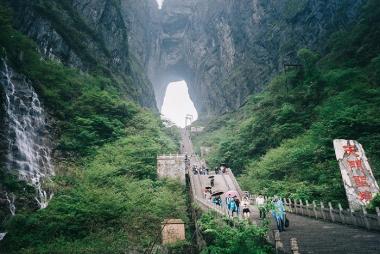 Trương Gia Giới - Phượng Hoàng Cổ Trấn 5N4Đ