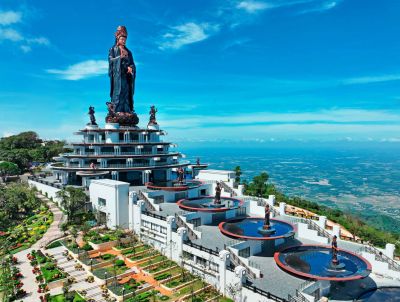 Tây Ninh - Hành trình chinh phục nóc nhà Nam Bộ 